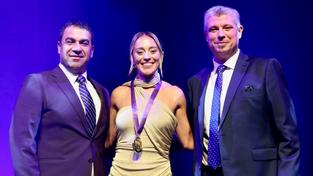 Isobel Dalton (centre) won Perth Glory's Most Glorious Player award for the 2024-25 season.